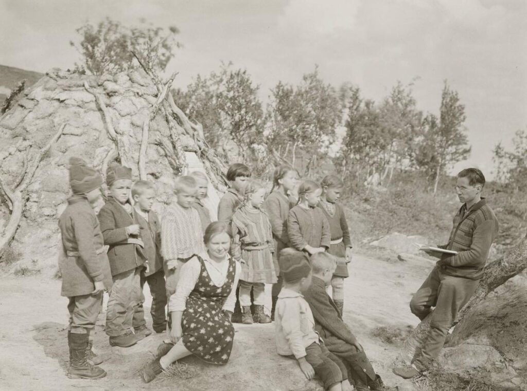 Den nuvarande bilden har ingen alternativ text. Filnamnet är: FM19720043502.jpeg